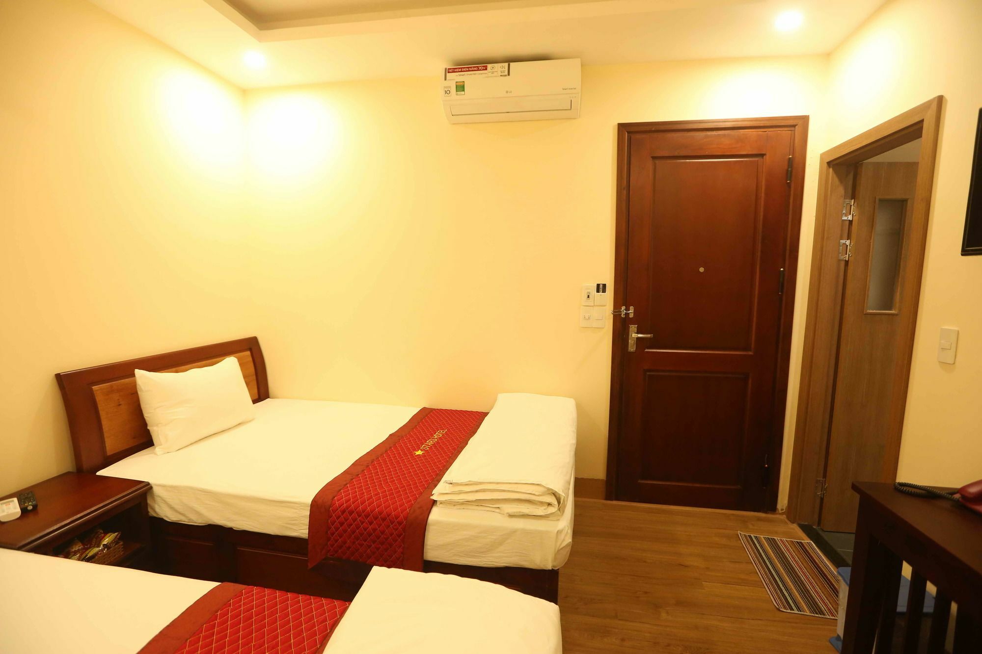 Stars Hotel Da Nang Luaran gambar